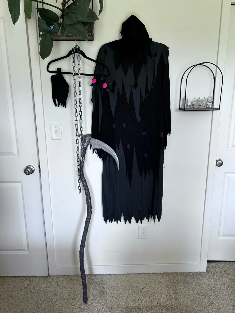 Grim Reaper Halloween Costume w/ Accessories